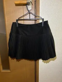 プリーツスカート