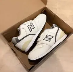 ニューバランス IZ996 キッズ スニーカー 靴 ホワイト 白　16.5cm