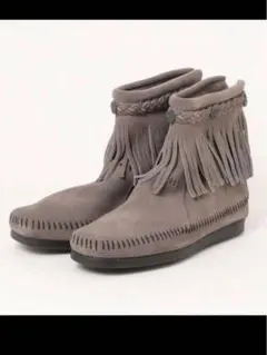 新品MINNETONKA ミネトンカ フリンジ スエード ショートブーツ24cm