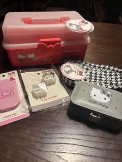 期間限定出品　Hello Kitty 3COINS コラボ グッズ 5点セットのサムネイル