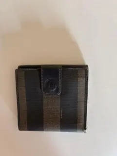 FENDI二つ折り財布