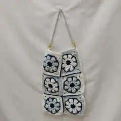 【値下げしました】モチーフティッシュカバー