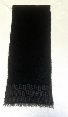 FENDIウール100%マフラー　訳あり