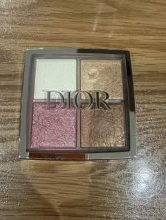 Dior バッグステージ　Glow Palette 10g