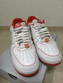 ナイキ エア フォース 1 ラッカーパーク 白オレンジ