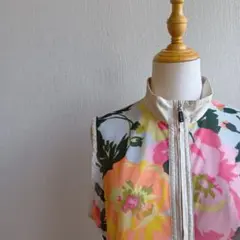 レオナールカラフル花柄ハイネック半袖シャツ - メルカリ