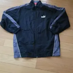 PUMA プーマ（黒✖︎グレー）ジャンパー　140