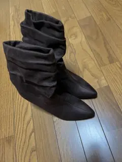 お値下げしました♪スウェード風ブーツ