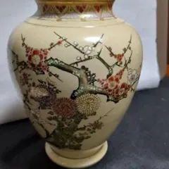 人間国宝十四代沈寿官作秋草花蝶文花瓶　未使用　薩摩焼 十四代 沈壽官造 薩摩 刷毛目蝶文花瓶【SOLDOUT】 | 久留米で