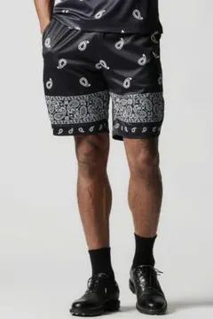 1PIU1UGUALE3 × LEON BANDANA SHORTS - メルカリ