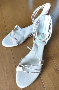 【新品未使用】MODE ET JACOMO サンダル スエード調のサムネイル
