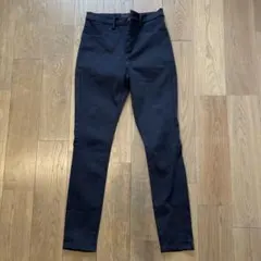 J BRAND ブラックスキニーデニム サイズ24のサムネイル