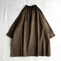 完売品 kawasakiさんコラボ NARU コットンリネンフリルネックブラウス 