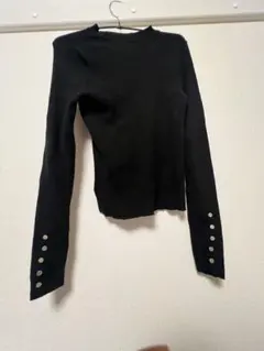 リブニット 黒 タイト