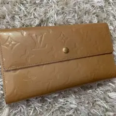 ルイヴィトン ヴェルニ 長財布