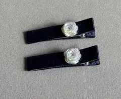 ネイビー 花モチーフ ヘアクリップ 2個セット