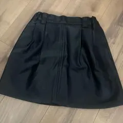 GU 黒 レザー風スカート　ミニスカート