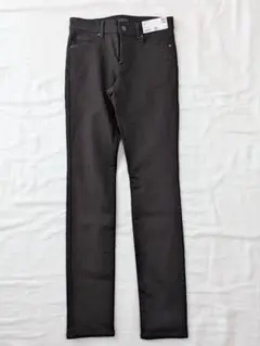 【新品　未使用　タグ付き】UNIQLO　ウルトラストレッチジーンズ 24