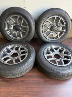 新車外し❗️ジムニーJB64W純正16インチ☆175/80/16夏タイヤ2026年のサムネイル