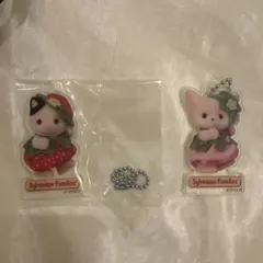 シルバニアファミリー 赤ちゃんキーチェーン いちご フェネック　ネコ　赤ちゃんのサムネイル