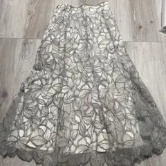 マイストラーダ　フレアスカート 花柄 クリーム色 グレー　ロングスカート
