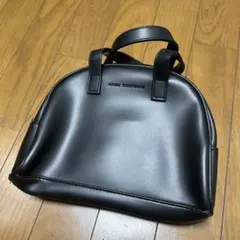 アドュートリステス