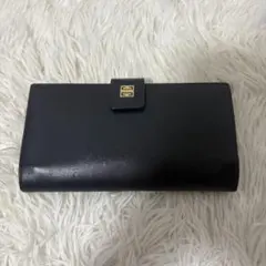 GIVENCHY ジバンシー　長財布 ダークネイビー ゴールド金具　がま口のサムネイル