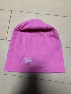 stussy ビーニー　ピンク