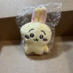 ちいかわ　うさぎ　ぬいぐるみBIG ガチャガチャ　マスコット