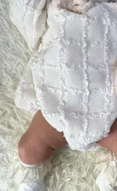 韓国子供服ホワイト ボアロンパース 70-80cm