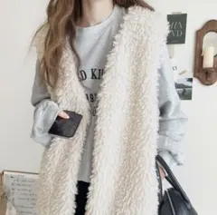 ボリュームプードルフェイクファーベスト