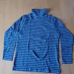 ネイビーとホワイトのストライプタートルネック長袖