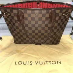 Louis Vuitton ネヴァーフル PM ダミエ柄