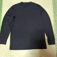 ユニクロ　超極暖ヒートテックウルトラウォーム　クルーネックメンズLサイズ黒