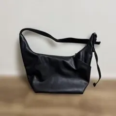 GU コクーンショルダーバッグ