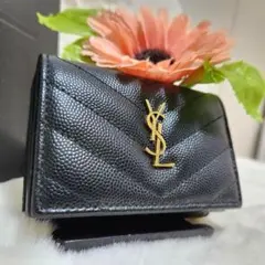 ✨極美品　現行デザイン✨サンローラン　三つ折り　カサンドラ　レザー　ブラック