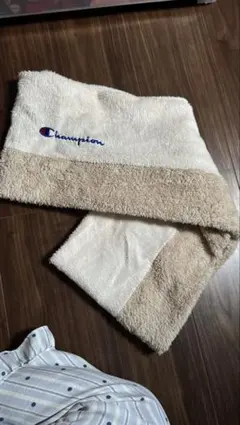 Champion ボア マフラー ベージュ ホワイトのサムネイル