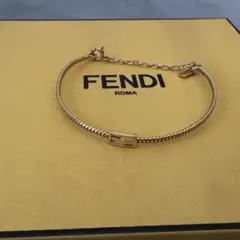 FENDI フェンディー　ブレスレットのサムネイル