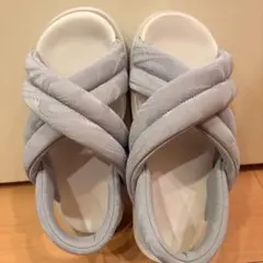 NIKE エアマックスアイラ　23cmのサムネイル