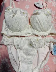 新品未使用　D75L ブラジャーショーツ　白