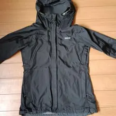 patagonia トレンシャルナイロンジャケット
