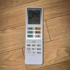 【美品】Hisense エアコン用リモコン　RCH-RTY1-1（NOB）のサムネイル