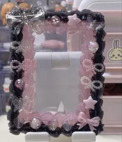 黒とピンク色のホイップデコ