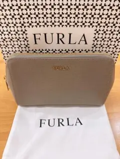 FURLA フルラ　ポーチ