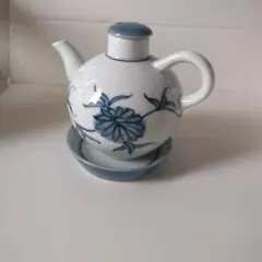 伊万里焼 畑萬陶苑：鍋島 糸巻文 卵型醤油差し 台皿付☆ - メルカリ