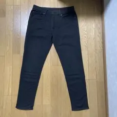 ユニクロ　EZYジーンズ Lサイズ ブラック