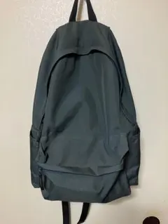 無印良品　肩の負担を軽くする　リュックサック　ダークグリーン