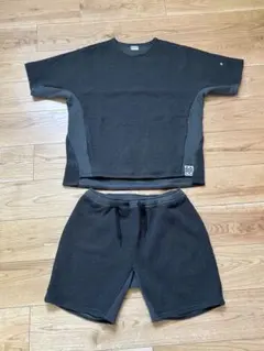 美品ATHLETA BomBR テクノニットT +ショートパンツセットアップ