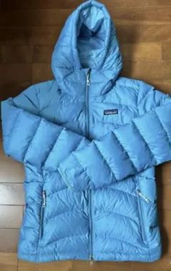 Patagonia ウィメンズ S ダウンセーターフーディ（ブルー）
