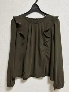 美品　PAGEBOY ラッフル フリル ブラウス カーキ M 長袖のサムネイル